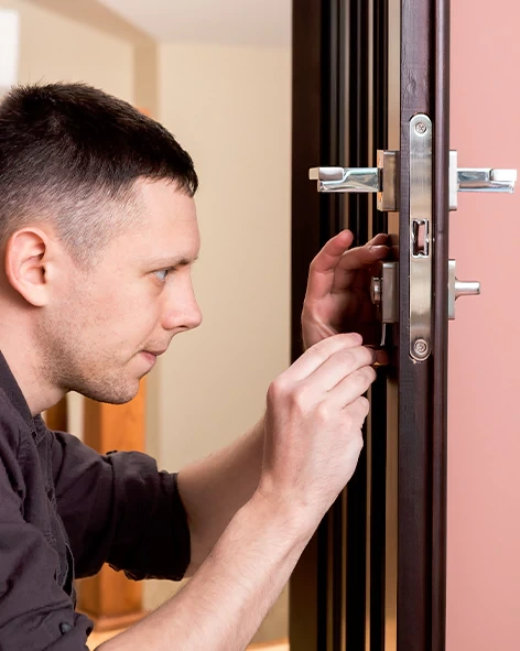 : Professional Locksmith For Commercial And Residential Locksmith Services in Cathedral City, CA