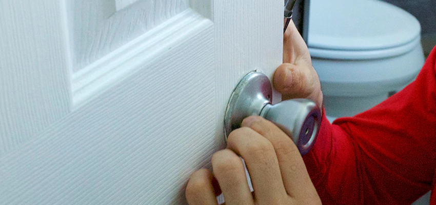Vintage Door Knob Replacement in Cathedral City, CA
